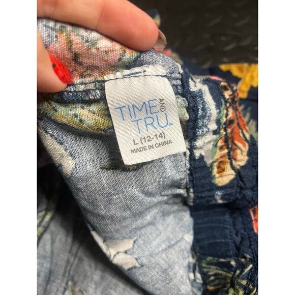 Time and Tru Women’s Floral Linen Blend Pull-On Shorts L (12–14) Tropical Print - Picture 4 of 5